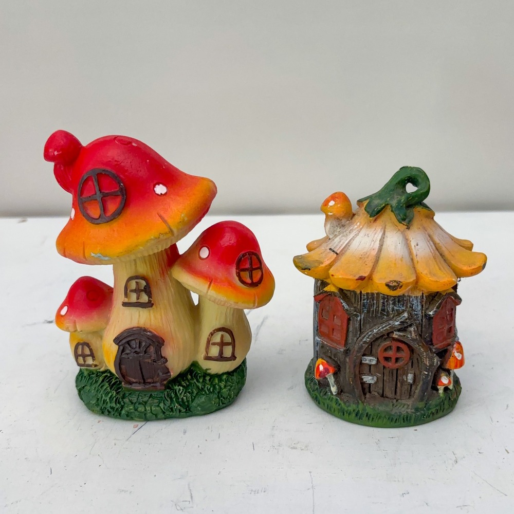 Greenbrier Fairy Garden Figurine Set Mushroom and Forest Houses 5"